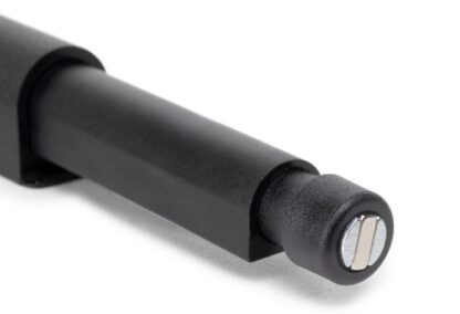 2 pièces loquet à pression élégant, surface : noir, 62 mm (2-7/16"), version : magnétique, 2033917. Fermeture stable par pression pour portes de meubles, portes d’armoires, volets et bien plus encore, par EMUCA – Image 4