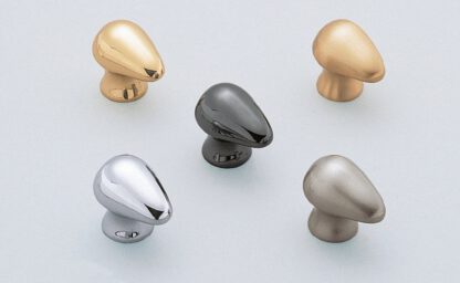 Poignée de bouton de meuble de haute qualité en laiton, surface: couleur or, satiné mat, 28,5 mm (1,2 ») B046-30SG. Poignée en laiton pour tiroir, porte de meubles, armoire de cuisine, armoire de bureau et bien plus encore, par Sugatsune / LAMP® (Jap – Image 3